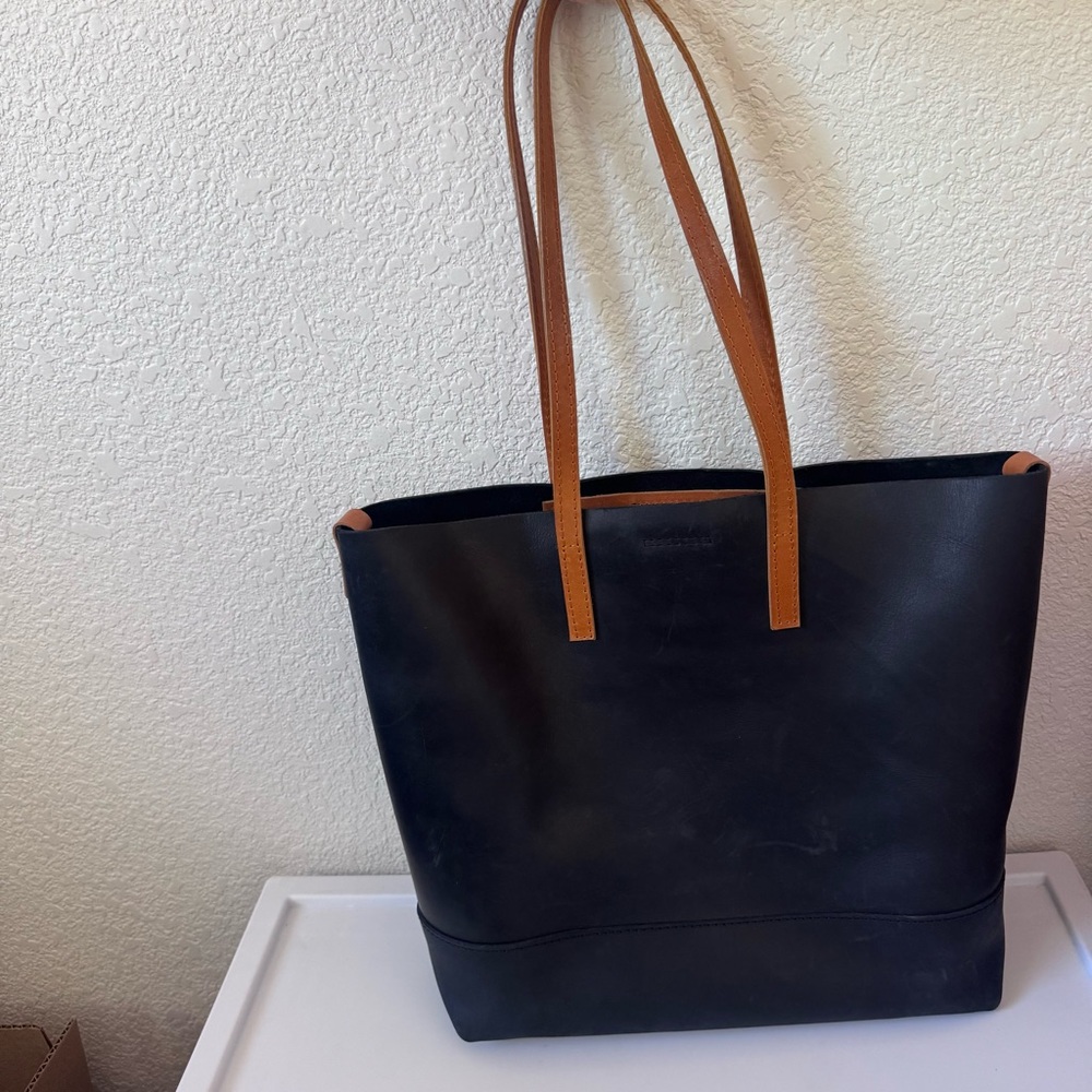 Able Mamuye Classic‎ Tote